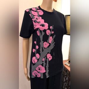 UNIQLO X Sakura Heritage Cherry Blossom T Shirt Size S